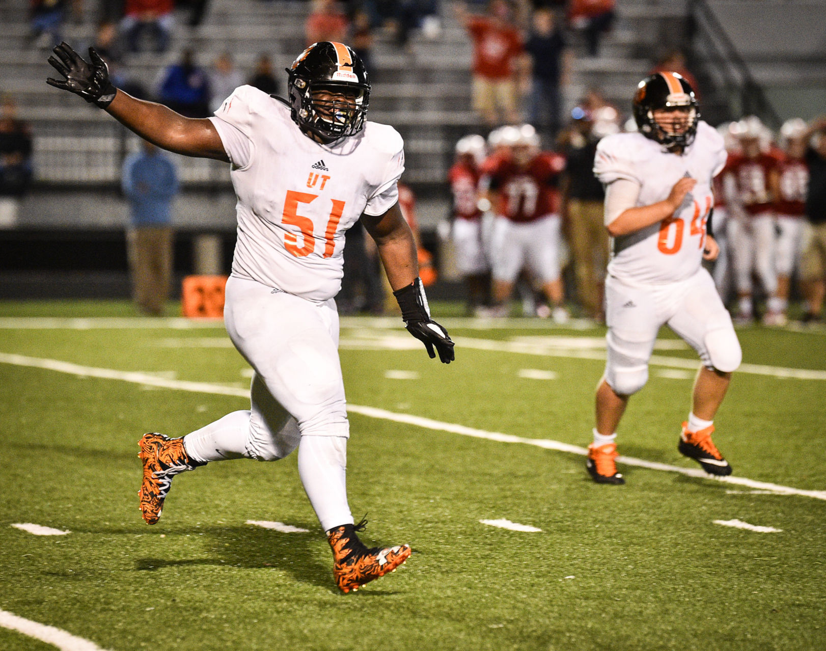 083019-qct-spt-ut-west-football-215a.jpg